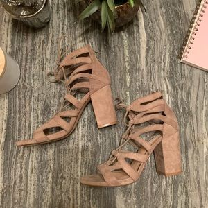 NWOT Steve Madden Taupe Lace Up Heels